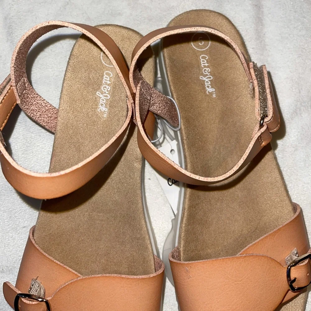 🌹Girls dressy Sandal mustard/camel/yellow kids‎ size 5